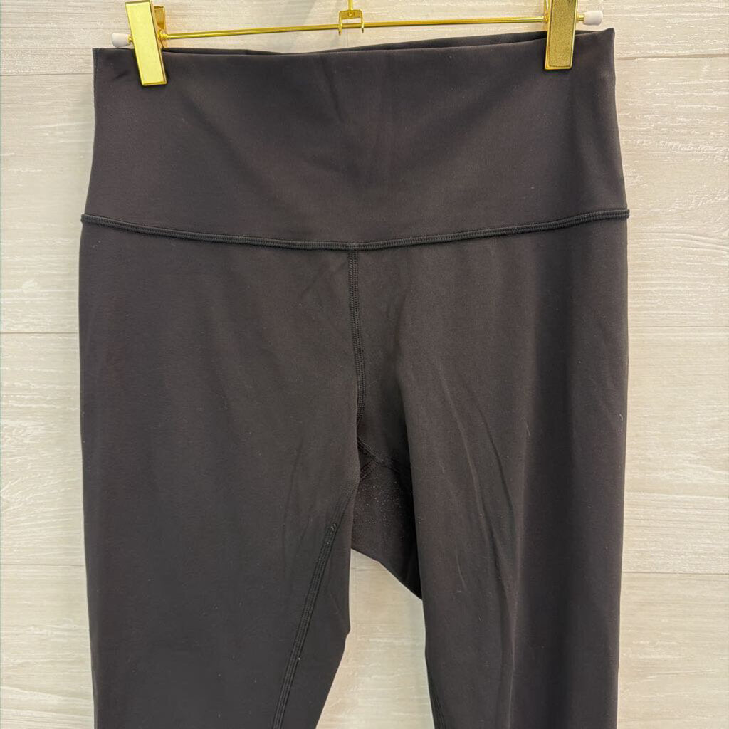 Lululemon Black Cropped Leggings 8