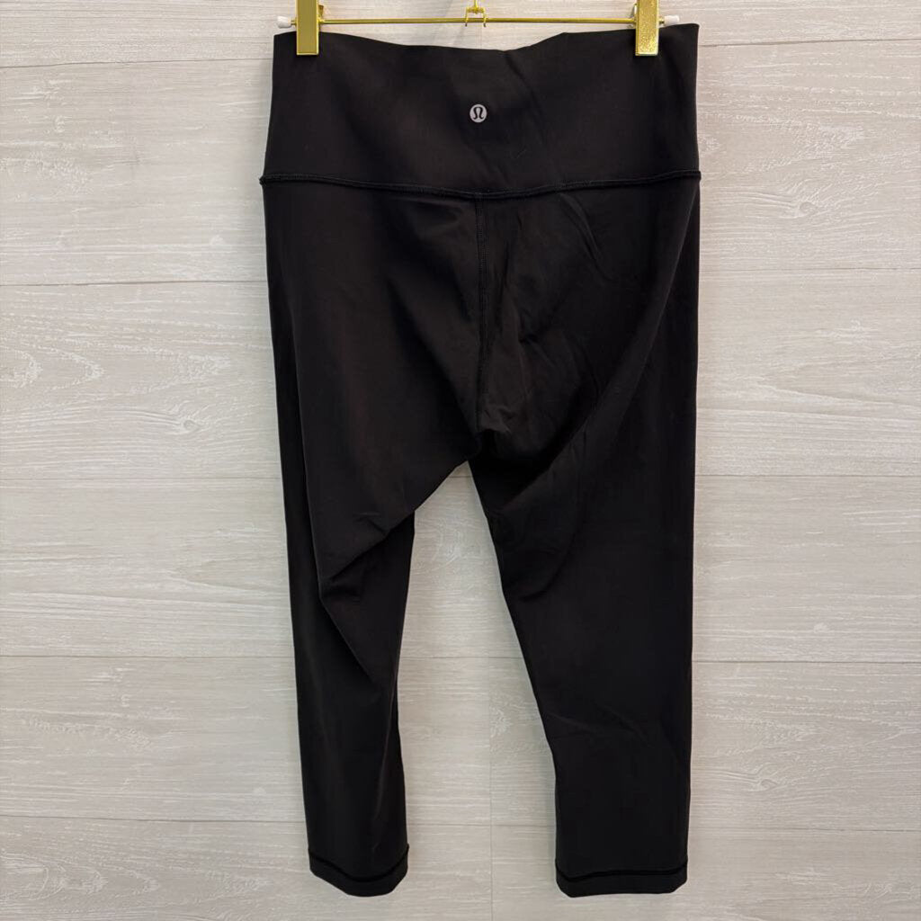 Lululemon Black Cropped Leggings 8