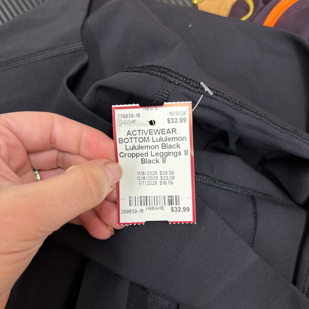 Lululemon Black Cropped Leggings 8