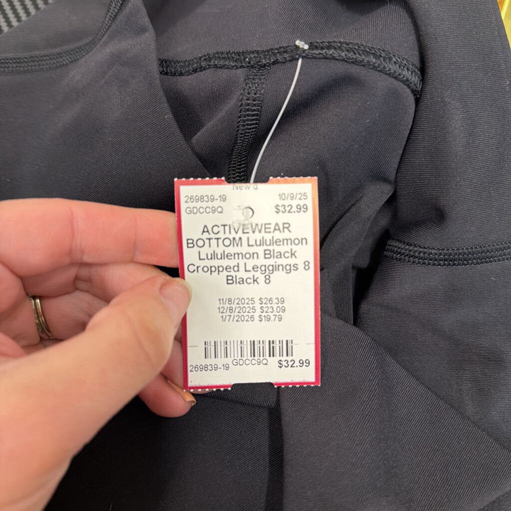 Lululemon Black Cropped Leggings 8
