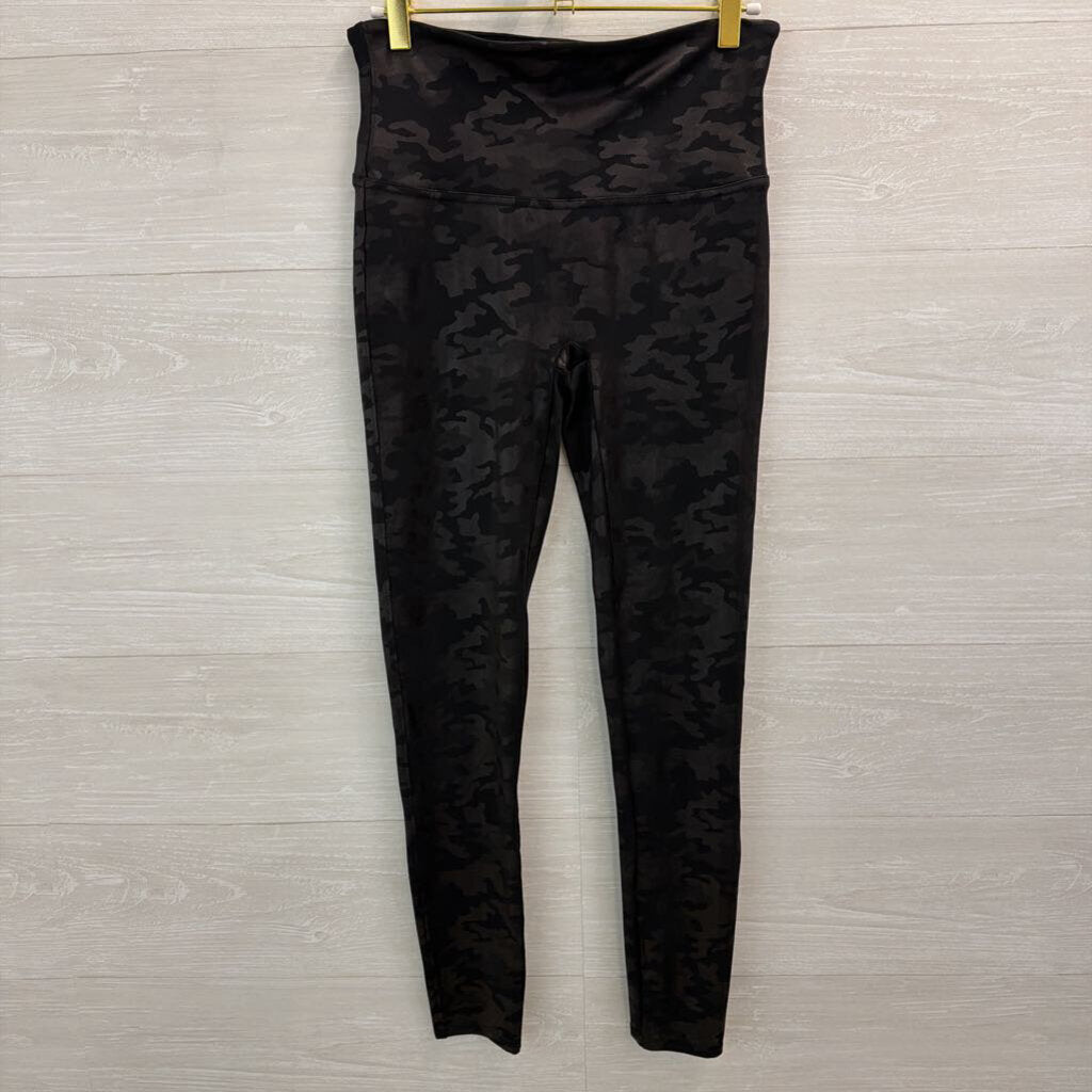 Spanx Black Camo Print Leggings Large