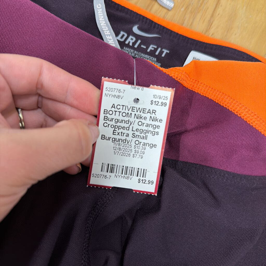 Nike Burgundy/ Orange Cropped Leggings Extra Small