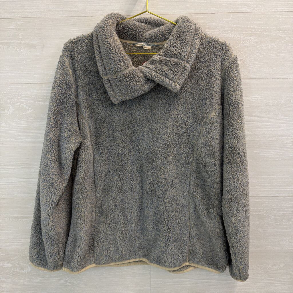 Ultimate Terrain Grey Soft Fuzzy Sherpa Pullover Large