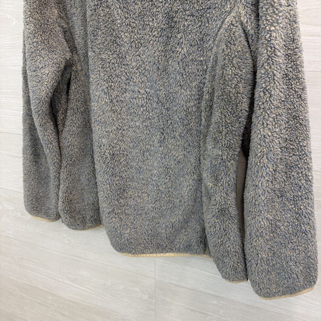 Ultimate Terrain Grey Soft Fuzzy Sherpa Pullover Large