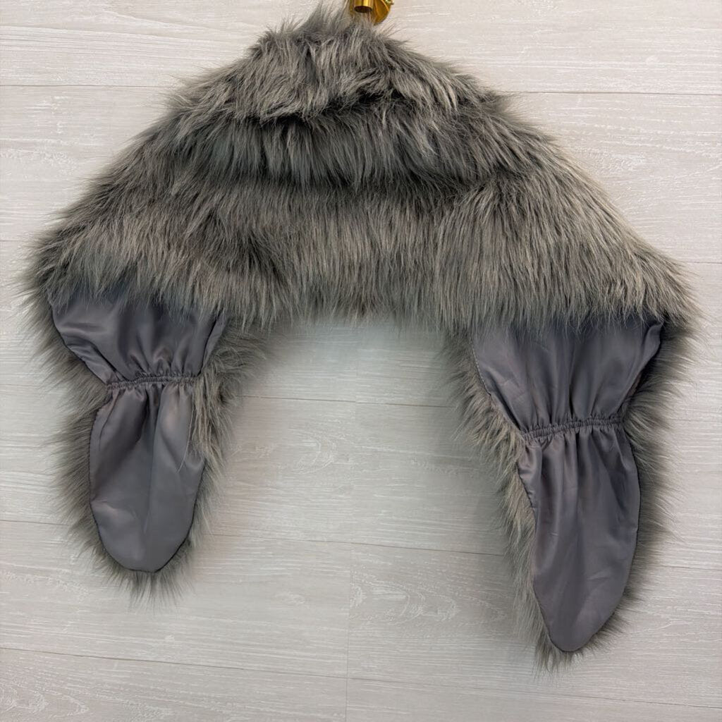 Grey Faux Fur Shoulder Wrap Scarf