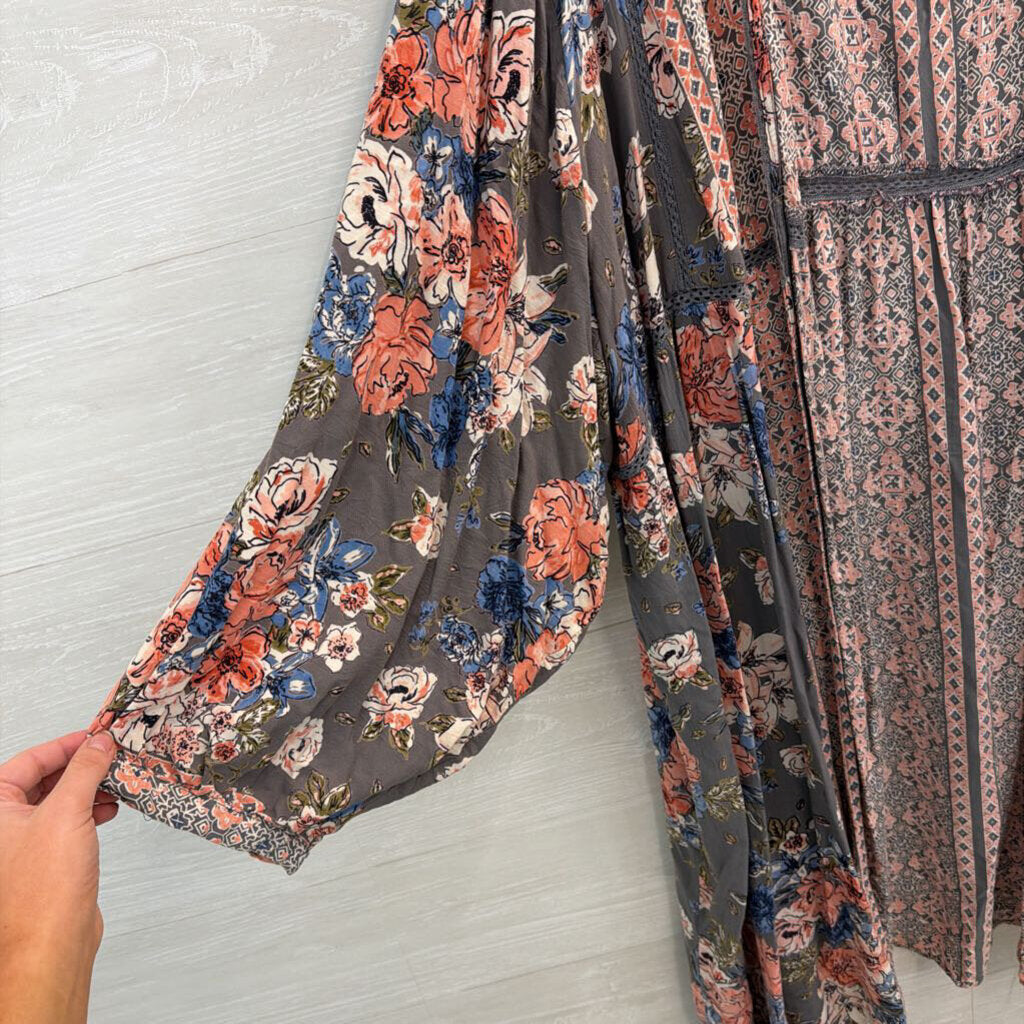 Romantic Gypsy Grey/ Multi Flower Print Long Sleeve Open Front Kimono Top 4X