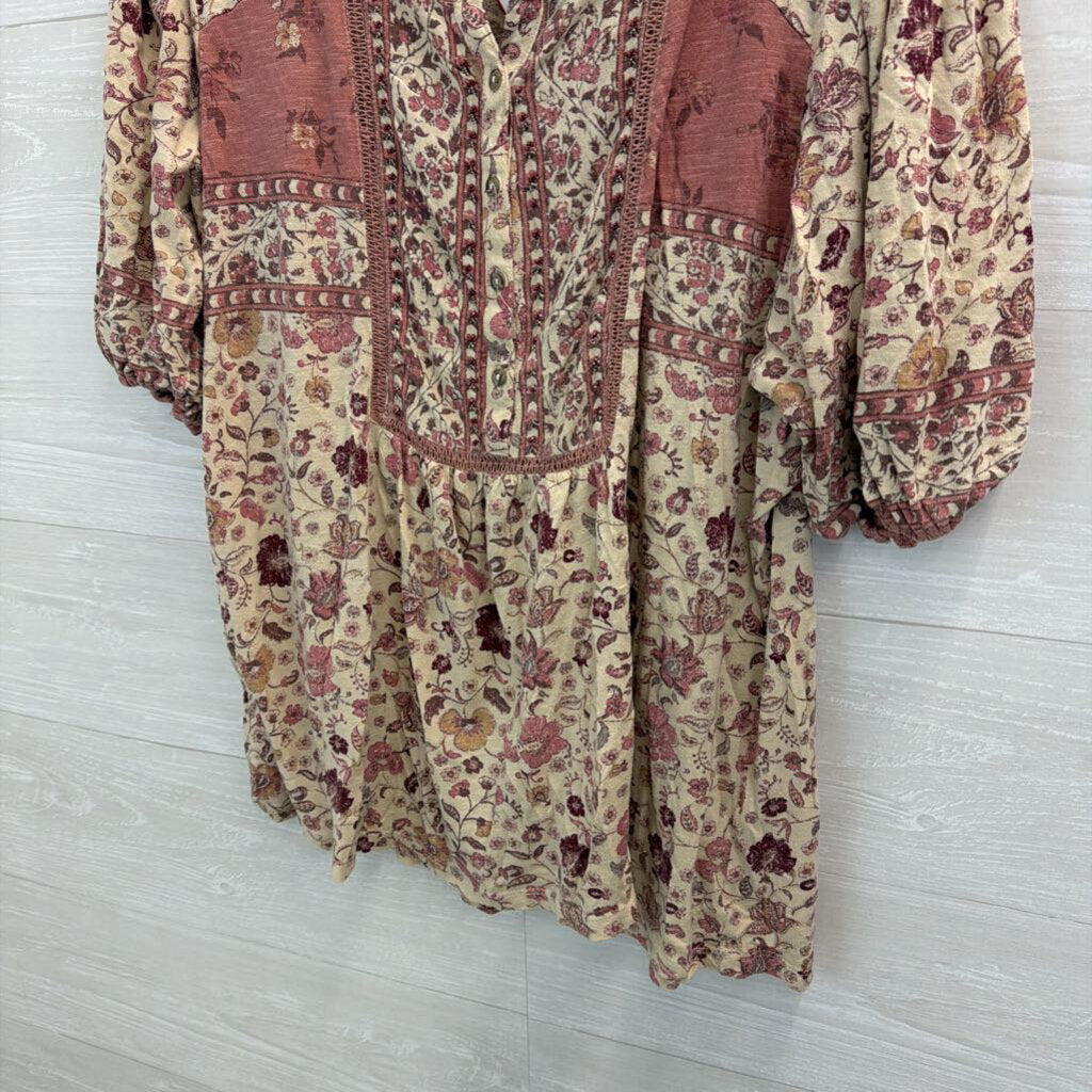 Wonderly Beige/ Pink Print Top 2X