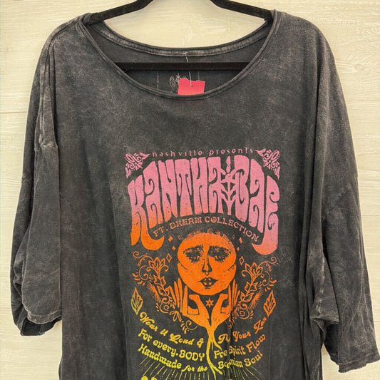 Open Hands by Kantha Bae Grey/ Multi Dream Collection Graphic Top Free Size