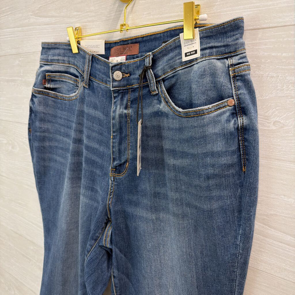 Judy Blue Medium Wash Mid Rise Skinny Fit Capri Jeans 18W
