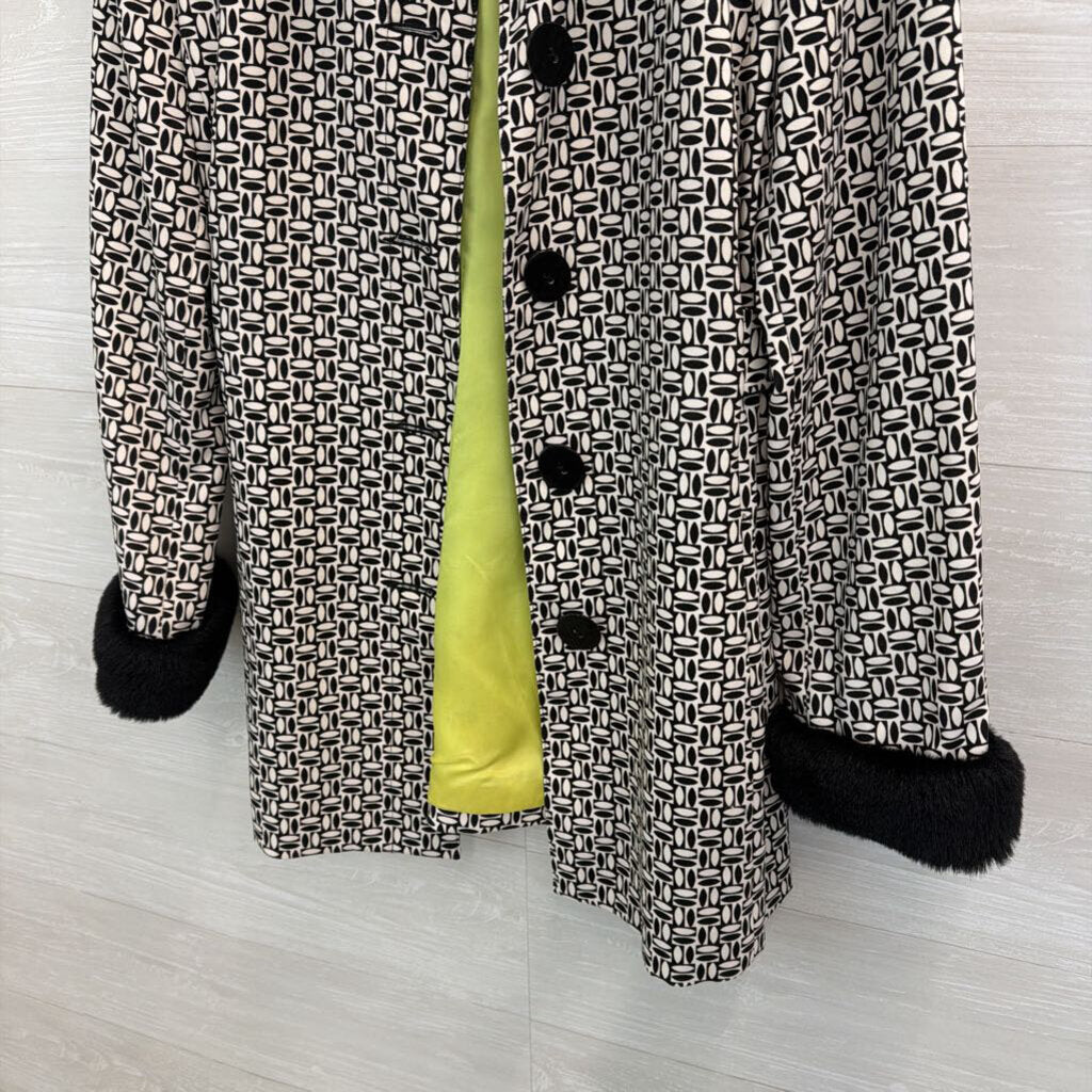 Sharon Young Black/ White Print Fur Trim Jacket 12