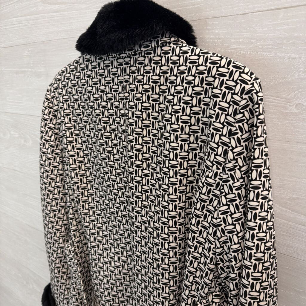 Sharon Young Black/ White Print Fur Trim Jacket 12