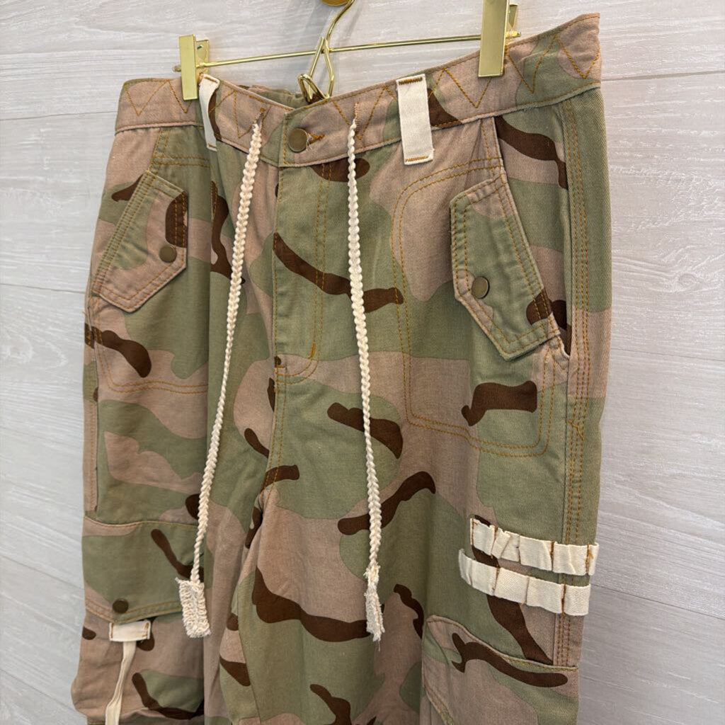 POL Green/ Brown Camo Print Cargo Wide Leg Pants Medium
