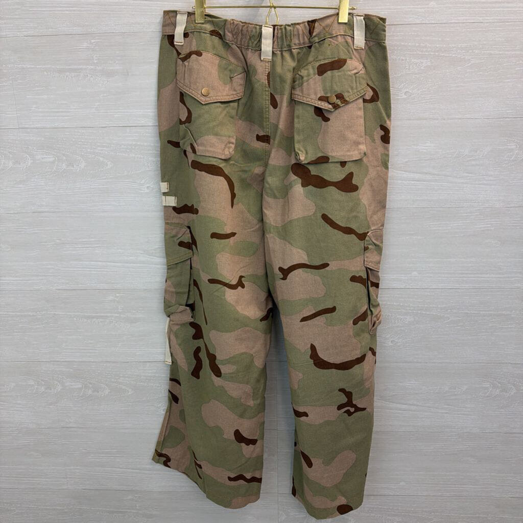 POL Green/ Brown Camo Print Cargo Wide Leg Pants Medium