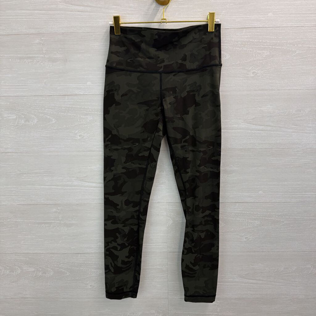 Lululemon Green Camo Print Cropped Leggings 6