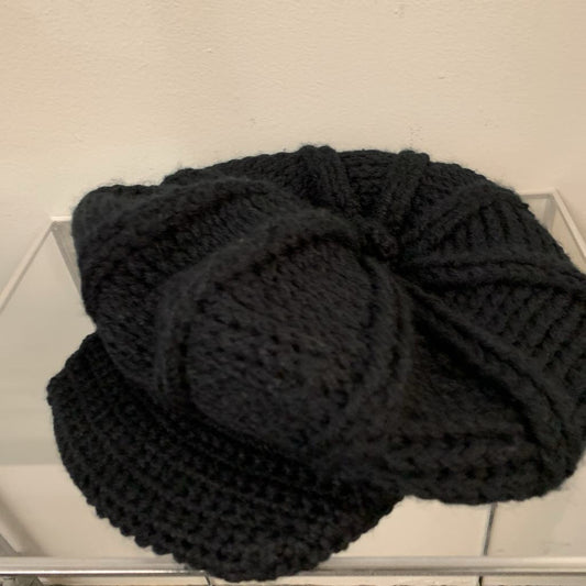 Black Knitted Slouchy Hat With Brim