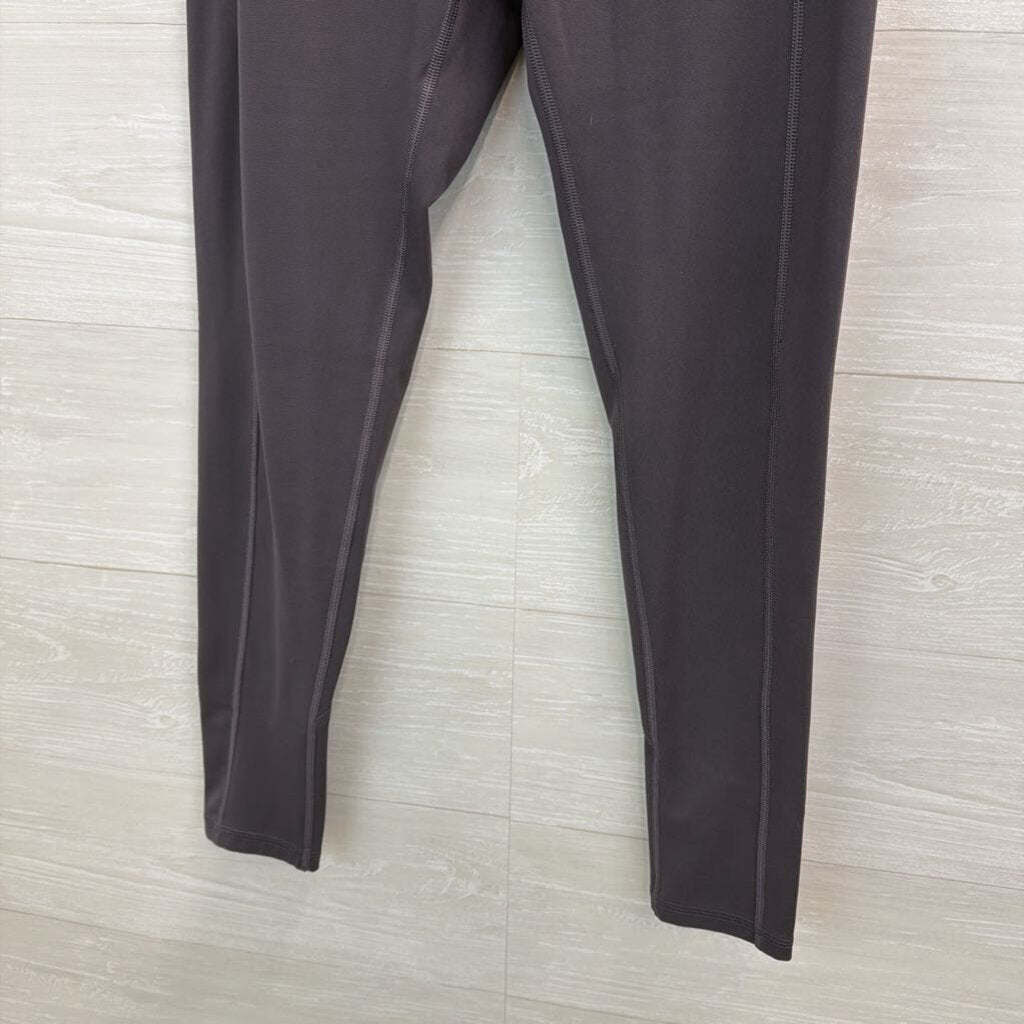 Victoria's Secret Dark Grey Legging Essential Pockets Yoga Pant10