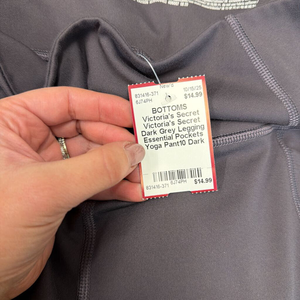 Victoria's Secret Dark Grey Legging Essential Pockets Yoga Pant10