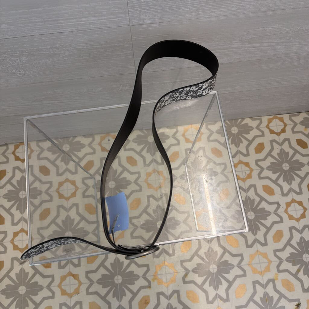 Levi Black/ White Flower Print Leather Belt Large