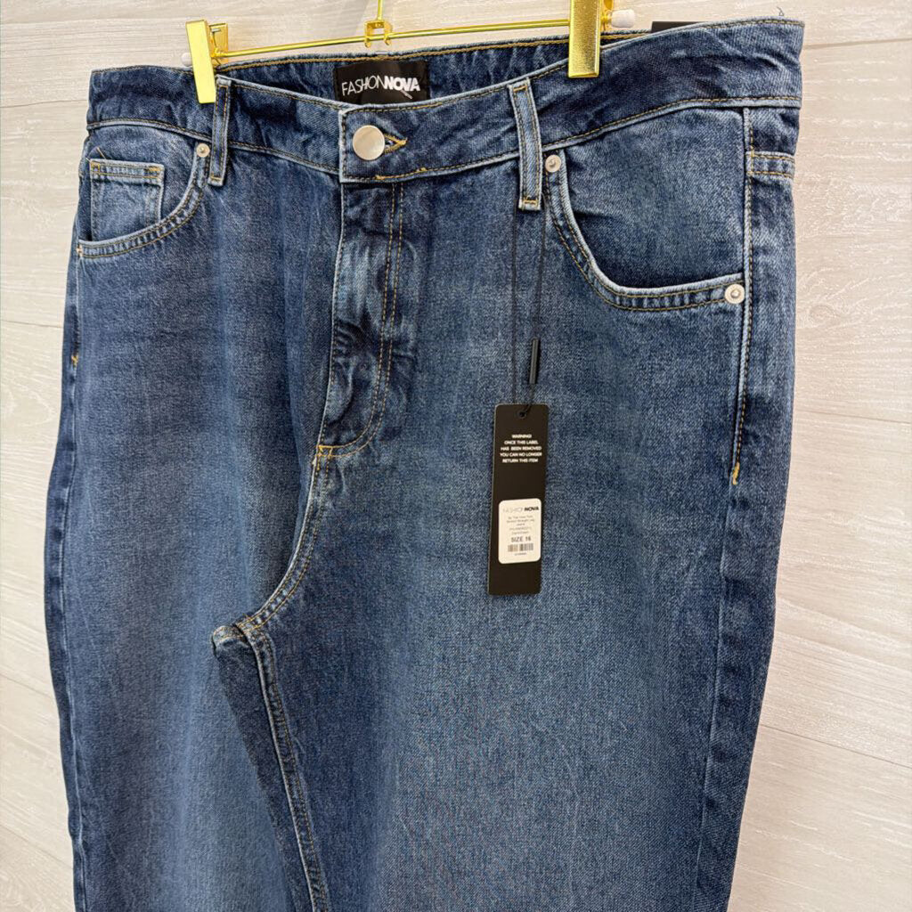 Fashion Nova Dark Wash Straight Leg Jeans 16
