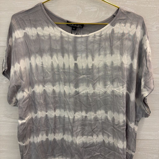 Charlie B Grey/ White Tie Dye Short Sleeve Top Large