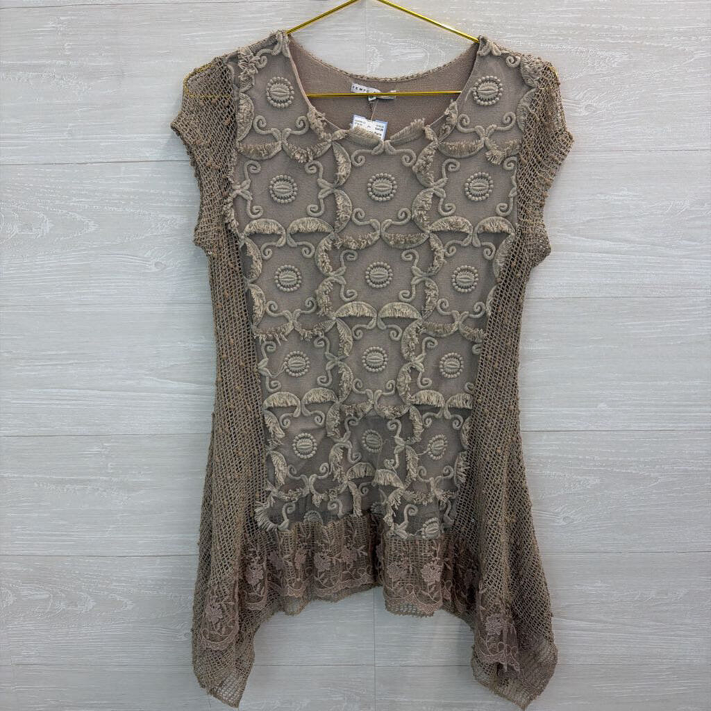 Tempo Paris Beige Embroidered Top Medium