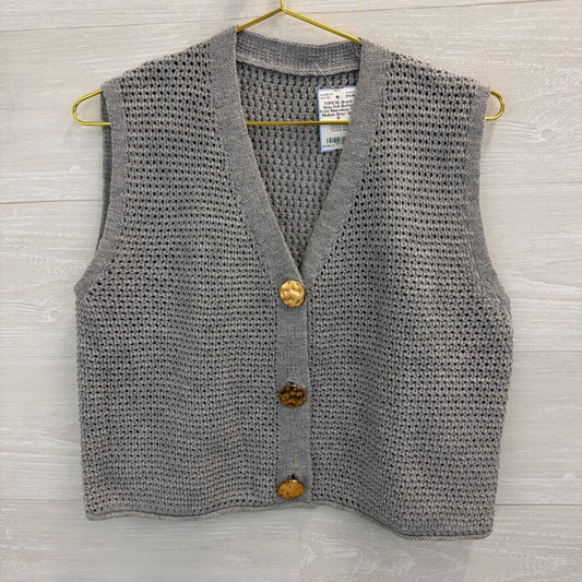 Grey Knit Button Front Sleeveless Top Medium
