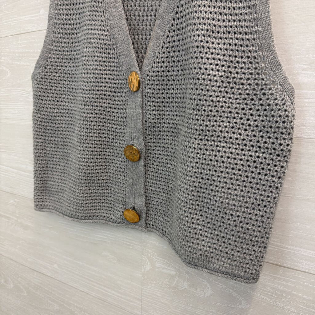 Grey Knit Button Front Sleeveless Top Medium