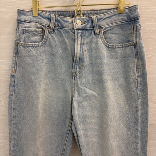 American Eagle Light Wash Mom Jeans 6 Long