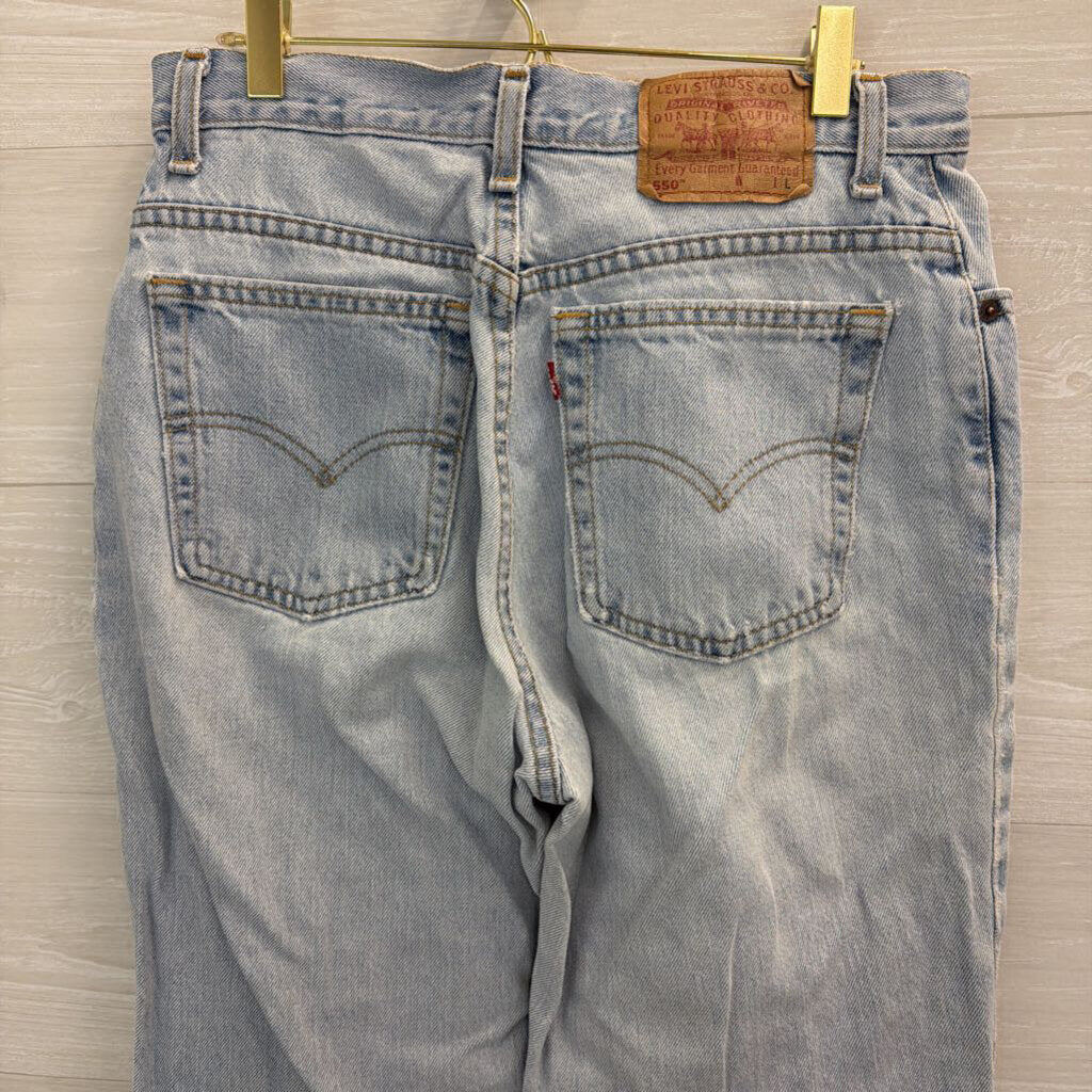 Levi Light Wash Mom Jeans 6