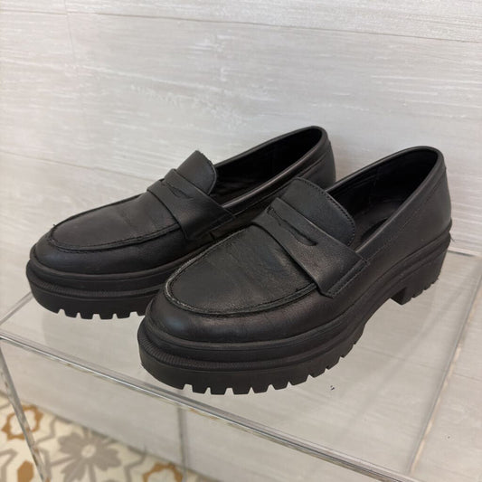 Patina Black Leather Lug Sole Loafers 8