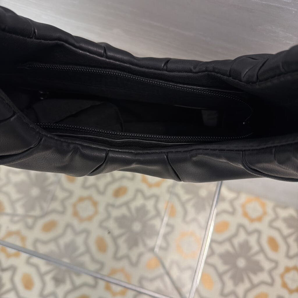 Badgley Mischka Black Vegan Leather Pleated Shoulder Purse