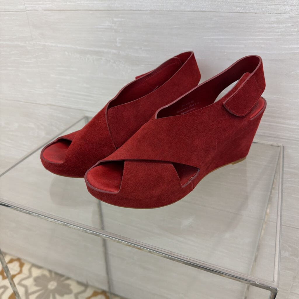 Johnston and Murphy Red Suede Tori Wedges 7.5