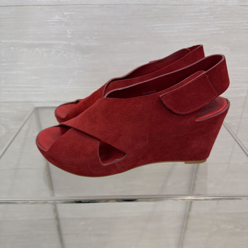 Johnston and Murphy Red Suede Tori Wedges 7.5