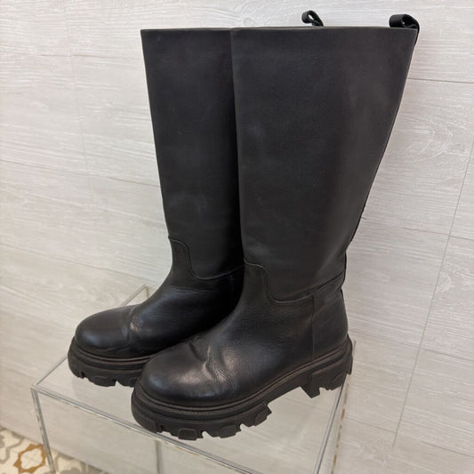 Steve Madden "Esme" Black Leather Chunky Boots