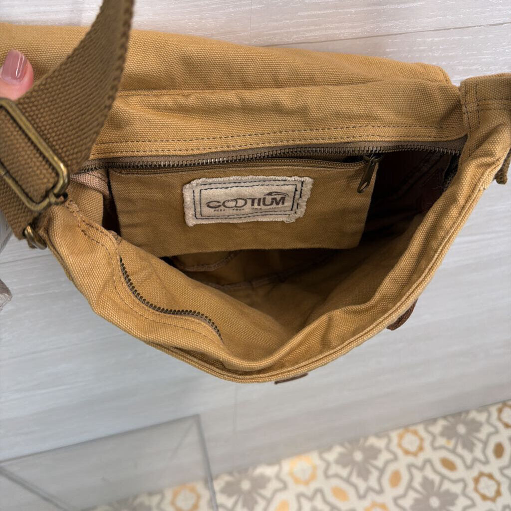 Gootium Brown Canvas Messenger Purse