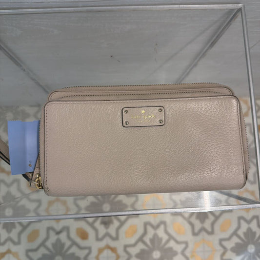 Kate Spade Cream Leather Grove Street Anita Wristlet Wallet