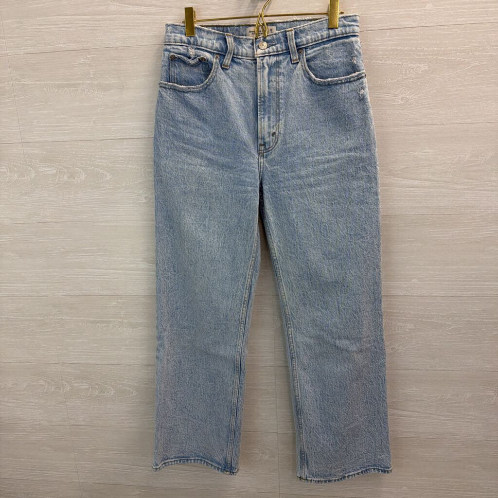 Abercrombie and Fitch Light Wash The 90s Relaxed High Rise Jeans 26 XS