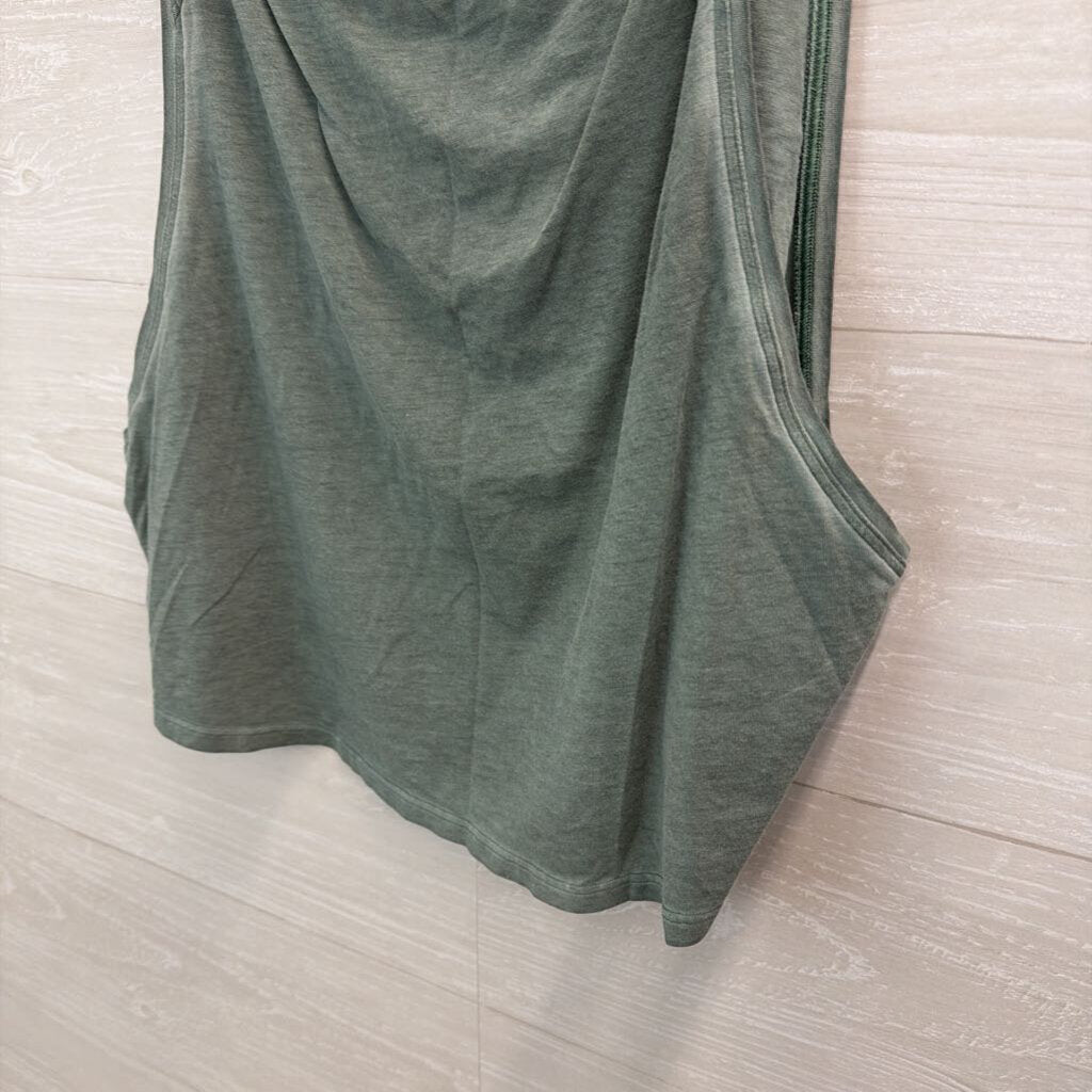 Lululemon Green Wide Arm Hole Cropped Tank Medium