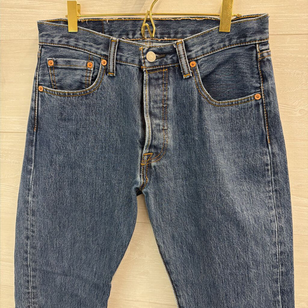 Levi Dark Wash High Rise Mom Jeans 30