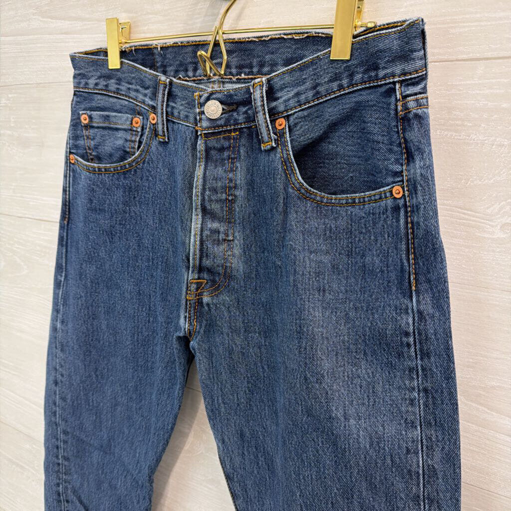 Levi Dark Wash High Rise Mom Jeans 30