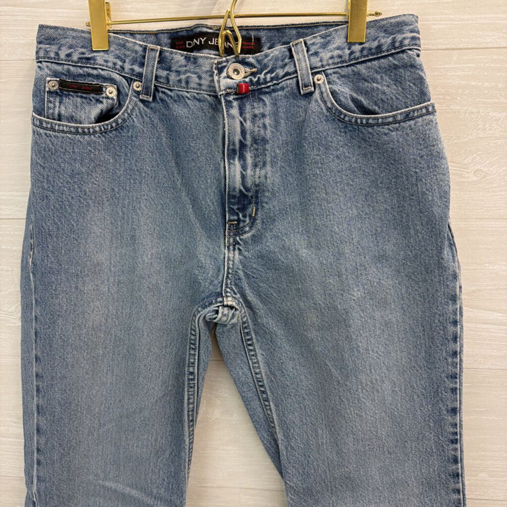DKNY Jeans Light Wash High Rise Mom Jeans 8