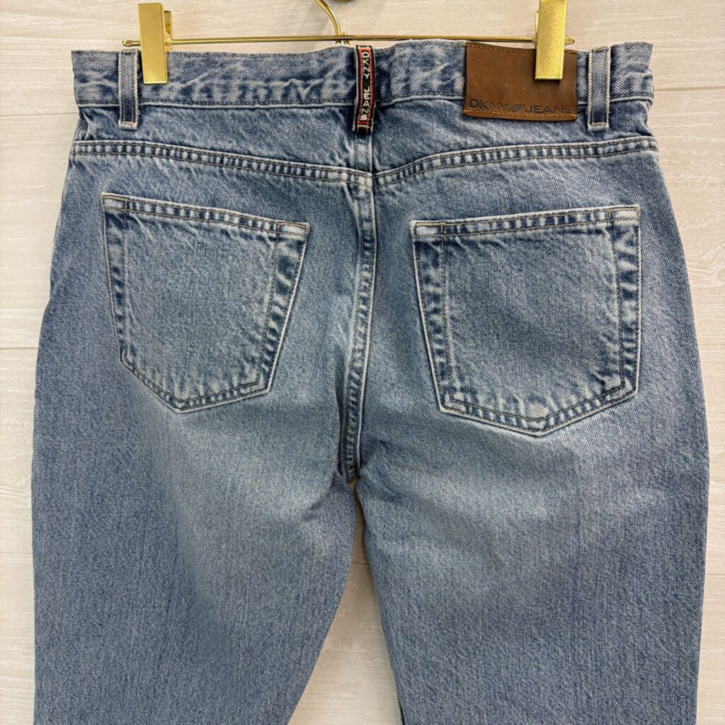 DKNY Jeans Light Wash High Rise Mom Jeans 8