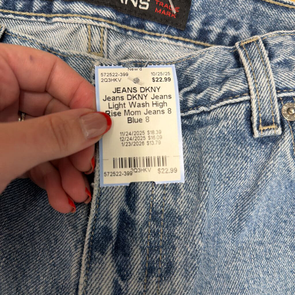 DKNY Jeans Light Wash High Rise Mom Jeans 8