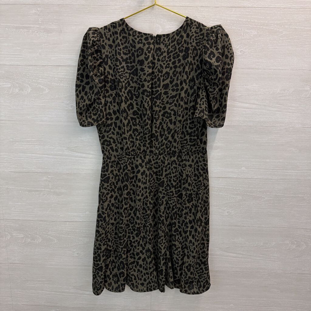 Express Green/ Black Leopard Print Short Puff Sleeve Dress Small