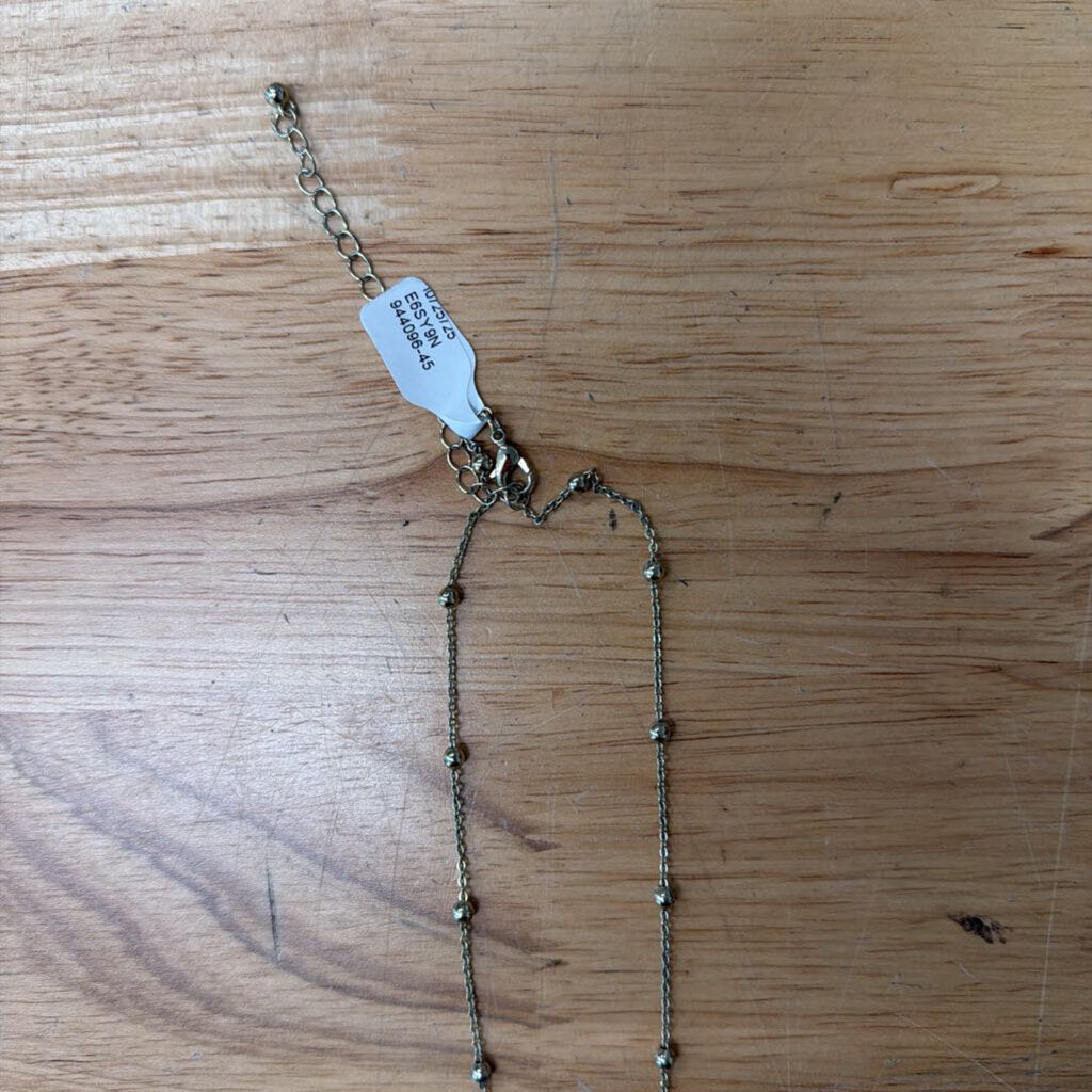 Gold Circle Pendant Necklace