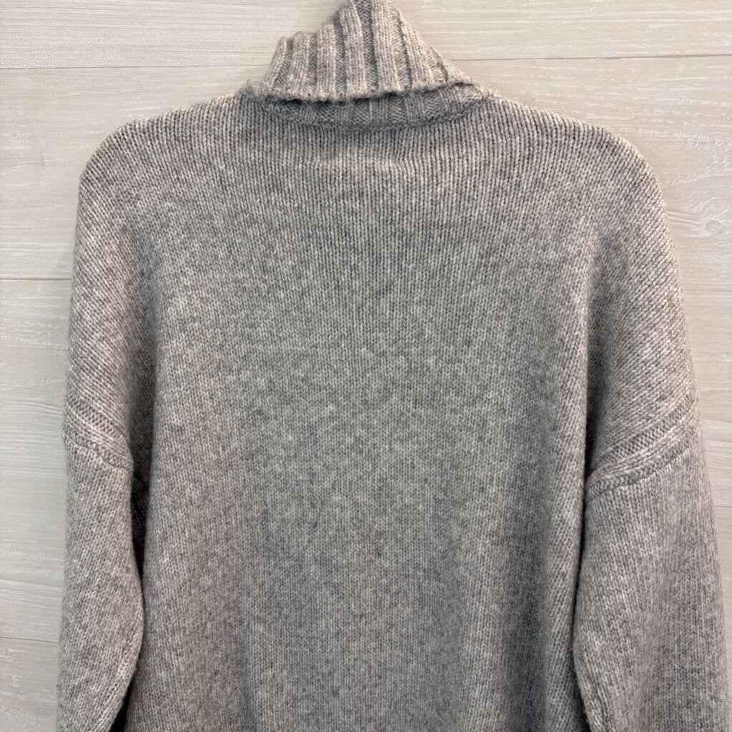 Industry Turtleneck Sweater Extra Large