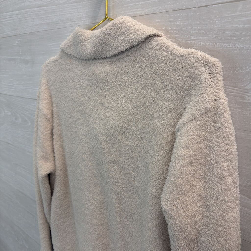 Sincerely Jules Fuzzy Button Up Top Medium