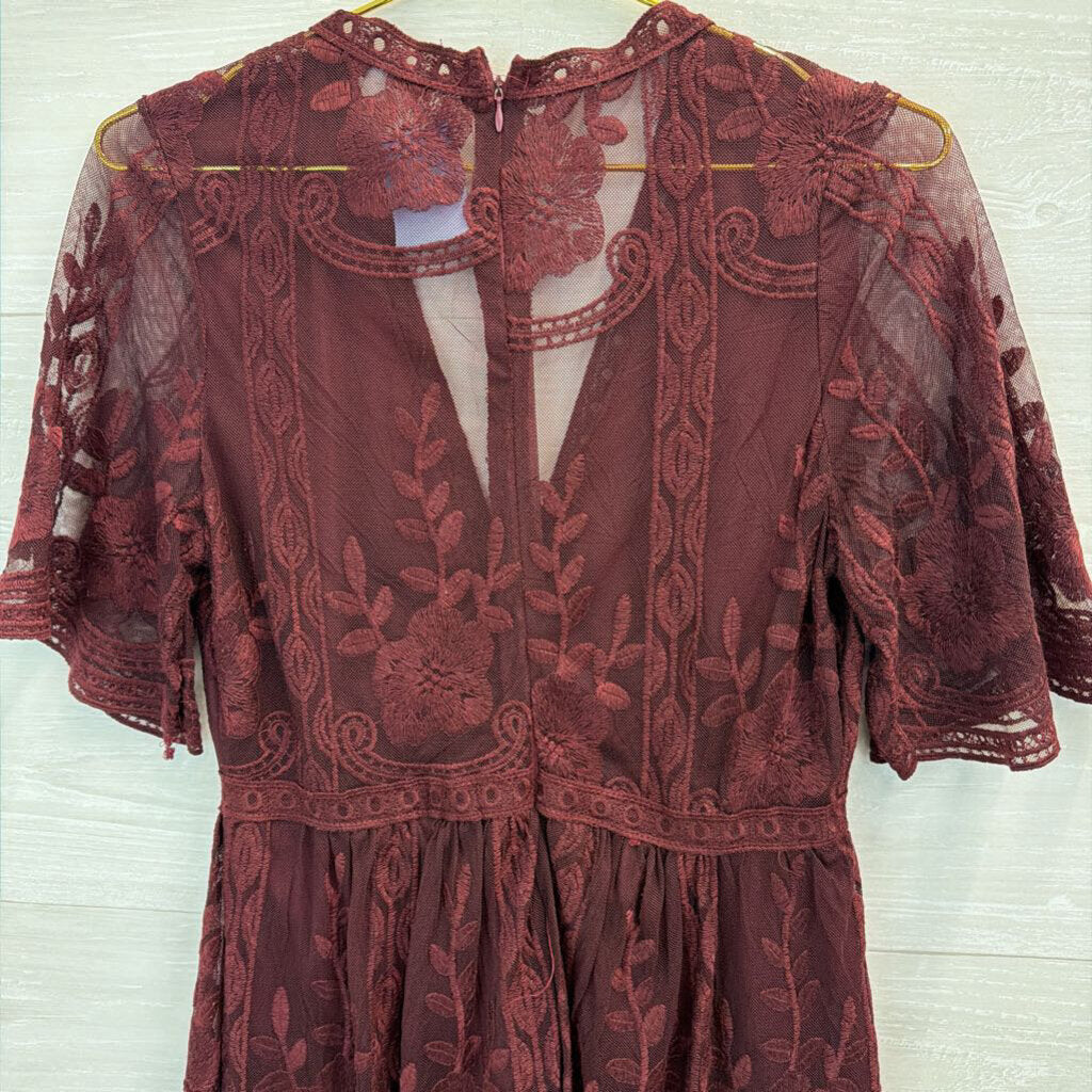 Haute Monde Burgundy Lace Short Sleeve Dress Large