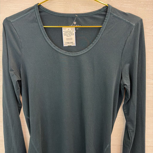 Athleta Green Long Sleeve Athletic Top Small