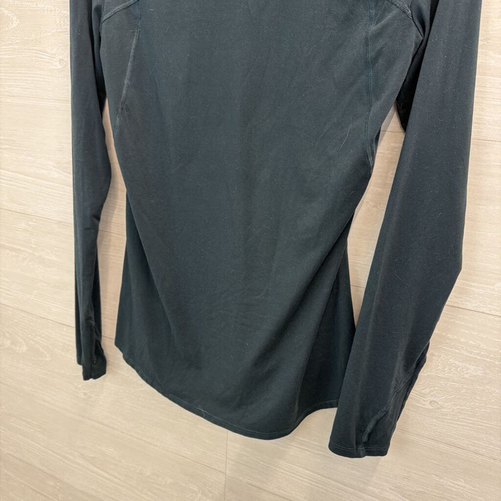 Athleta Green Long Sleeve Athletic Top Small